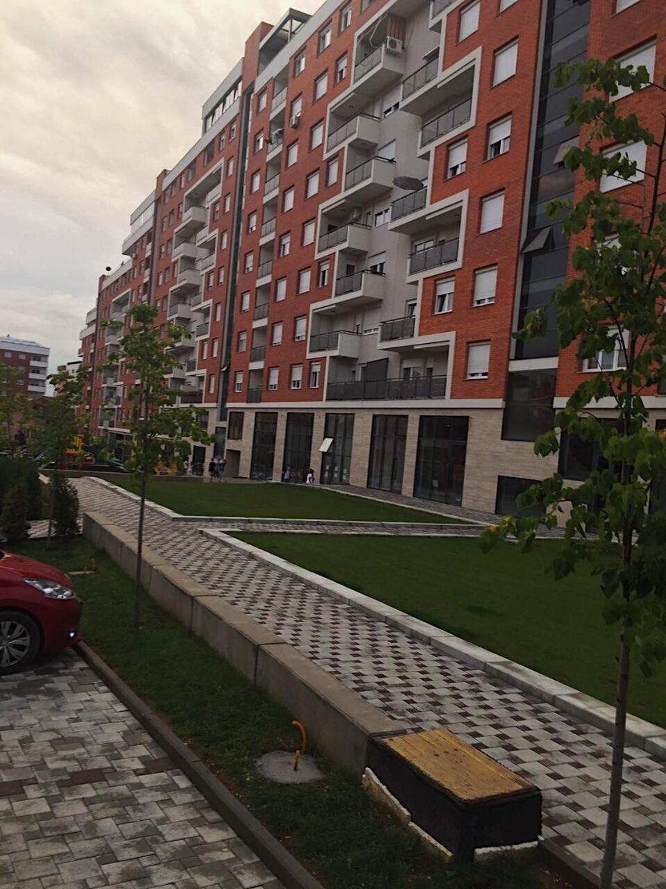 Blini Complex Prishtinë Ngoại thất bức ảnh